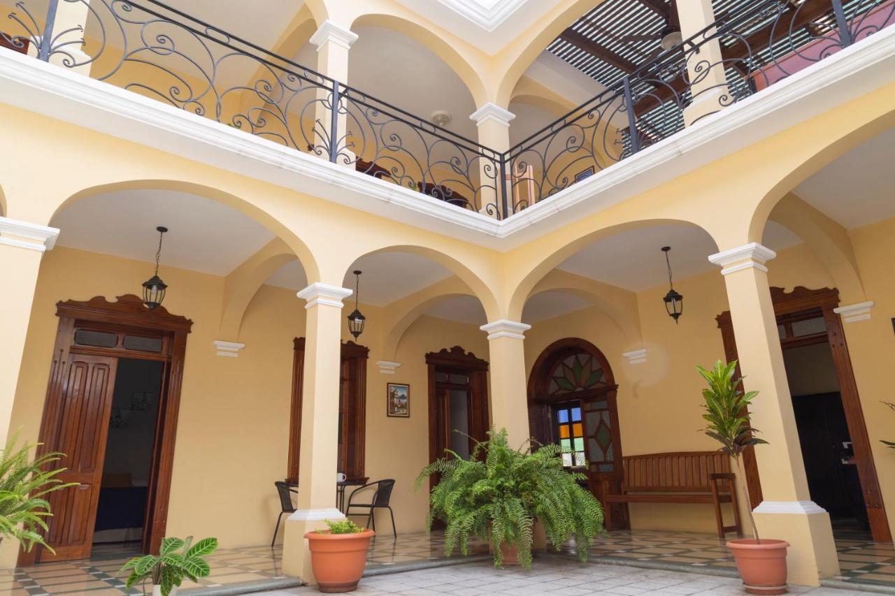 Hotel Casa Salome Guatemala City Exterior foto